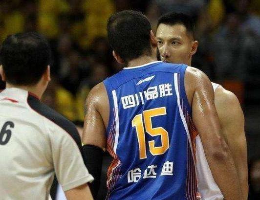 欧洲主力中锋签约中国CBA俱乐部