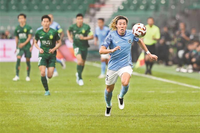 关于北京国安客场不敌深圳佳兆业，积分略有下滑的信息